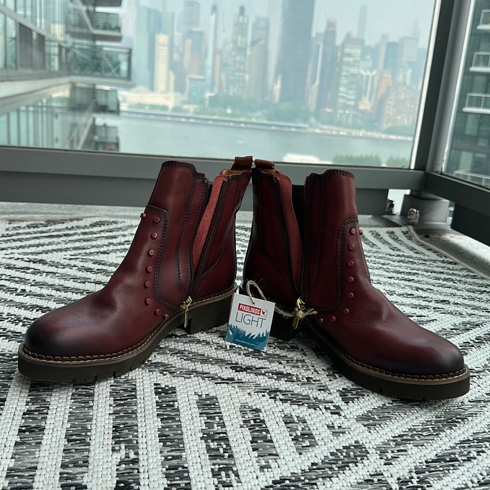 PIKOLINOS Vicar Water Repellent Studded Bootie